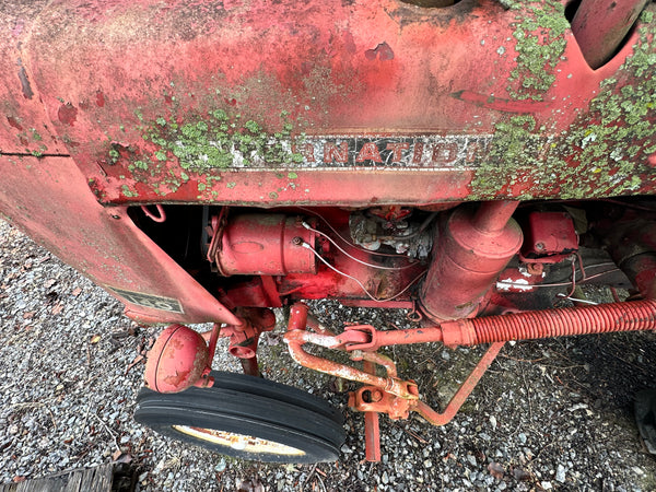 International Cub 140 Tractor in Working Condition GA20129