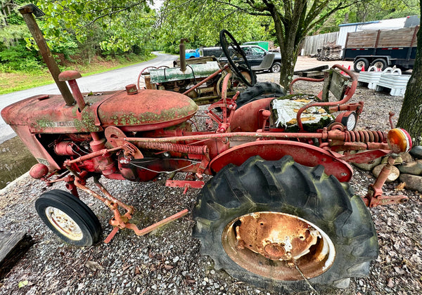 International Cub 140 Tractor in Working Condition GA20129