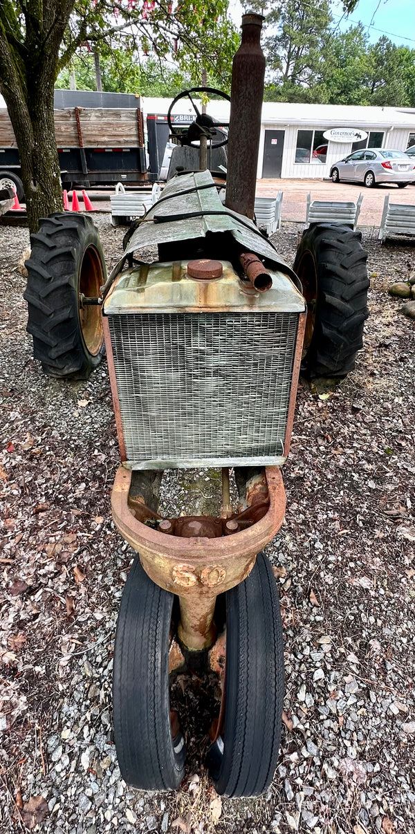 Antique Oliver Tractor - For Parts GA20130