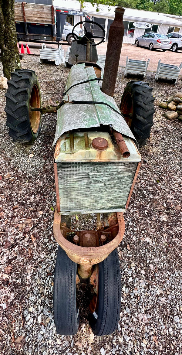 Antique Oliver Tractor - For Parts GA20130