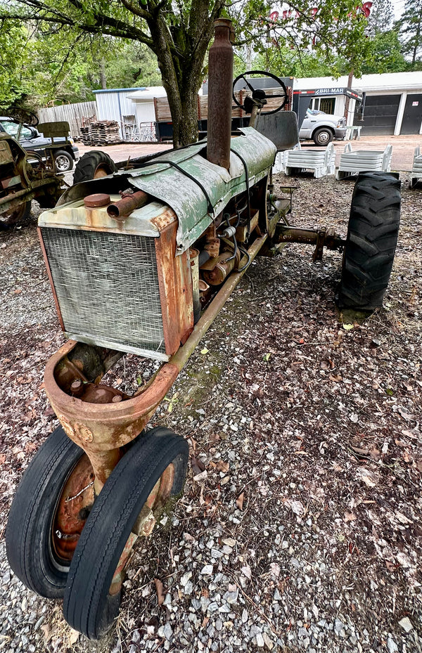 Antique Oliver Tractor - For Parts GA20130