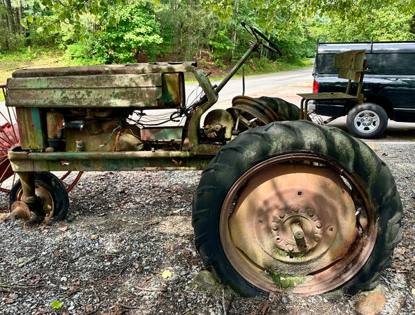 Antique John Deere Tractor - For Parts GA20131