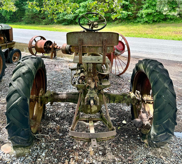 Antique John Deere Tractor - For Parts GA20131