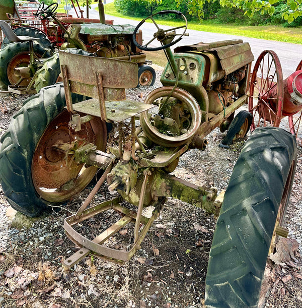 Antique John Deere Tractor - For Parts GA20131