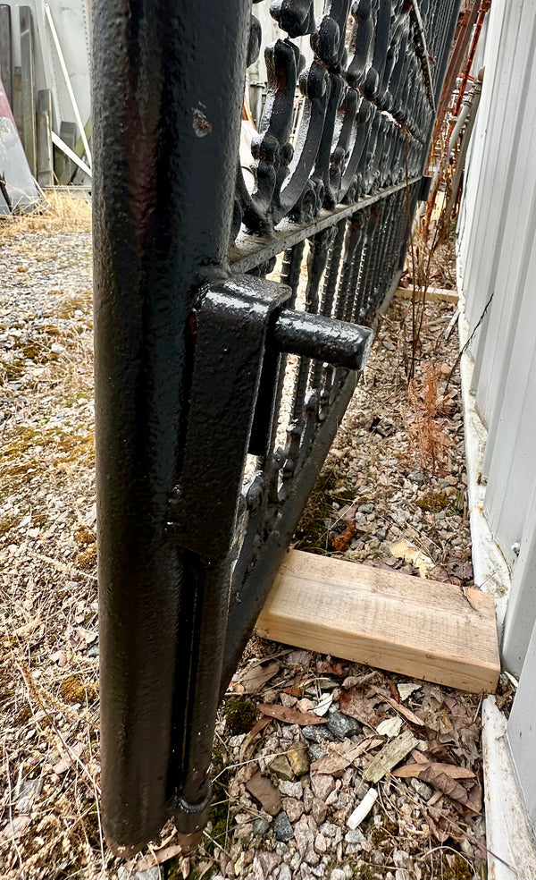 Ornate Painted Iron Driveway Gate Pair GA20154