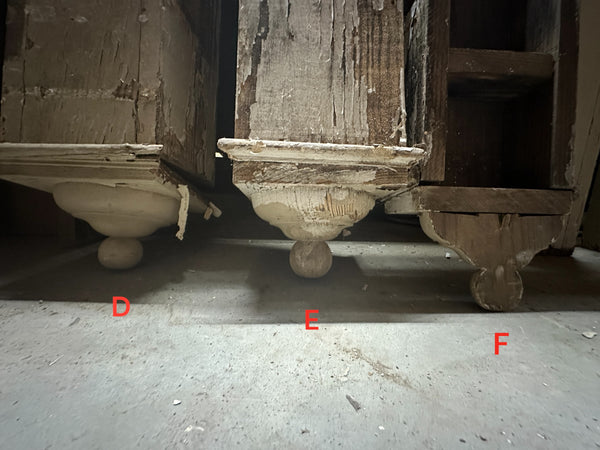 Set of 8 Full-Size & 3 Half-Size Salvaged Wooden Newel Posts GA20305