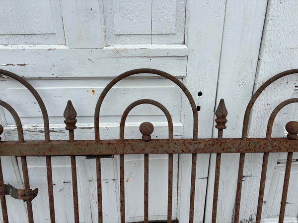 Double Hairpin Fence Panels with Finials GA21217