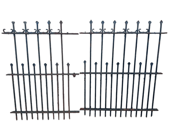 19 Ft of Wrought Iron Picket Fencing GA21064