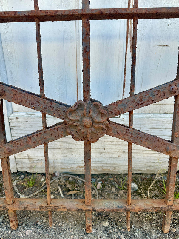 Antique Wrought Iron Garden Gate GA21016