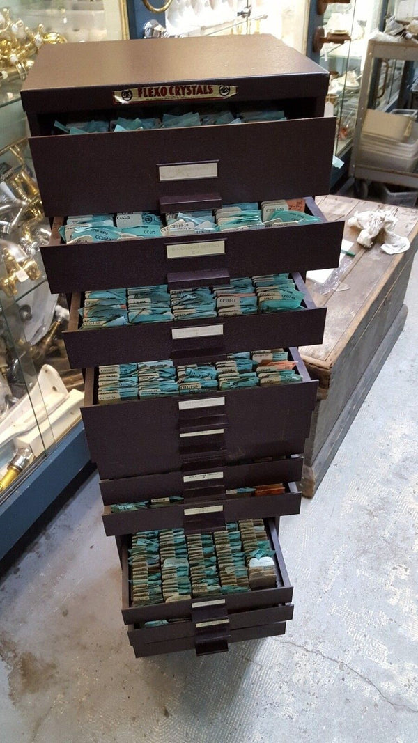 3800 Piece Watch Crystals w/ Catalog Cabinet GS010920