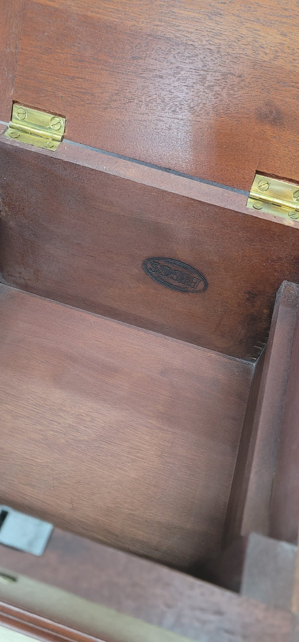 Hand Crafted Walnut Cocktail Smoker Box w/ Lock & Key GS00945