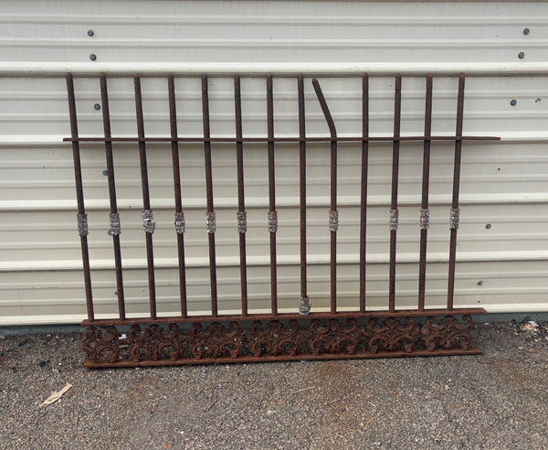 27.5 Feet of Decorative Wrought Iron Picket Fence Panels GA21226