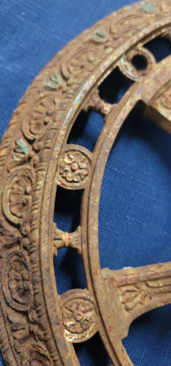 Ornate Cast Iron Christmas Tree Stand or Table Base 12" x 3 3/8" GS00914