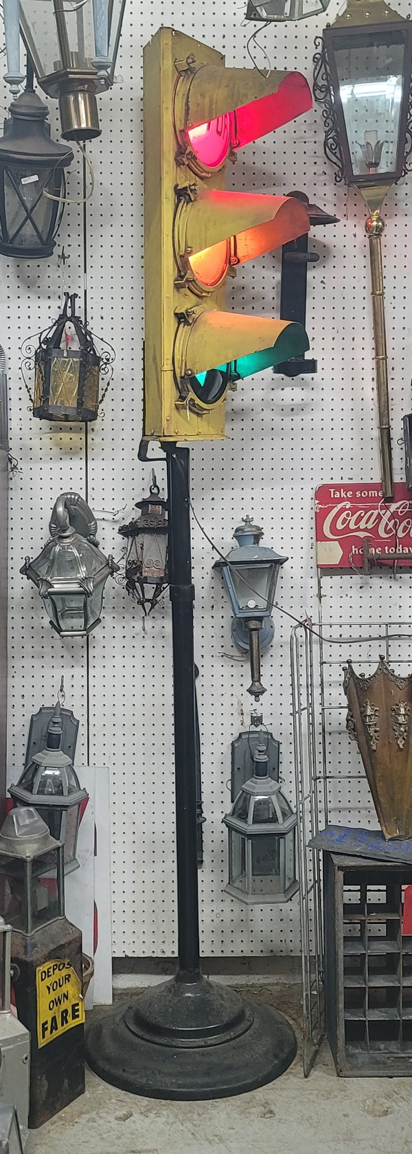 Vintage Blinking Traffic Light with Industrial Steel Base 93 1/2" Tall GS00939