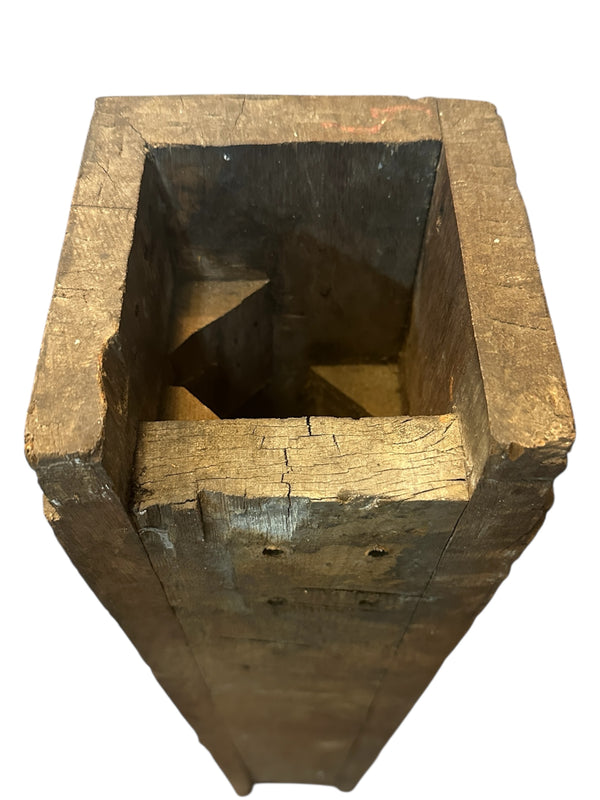 Set of 4 Antique Carved Newel Posts GA20604