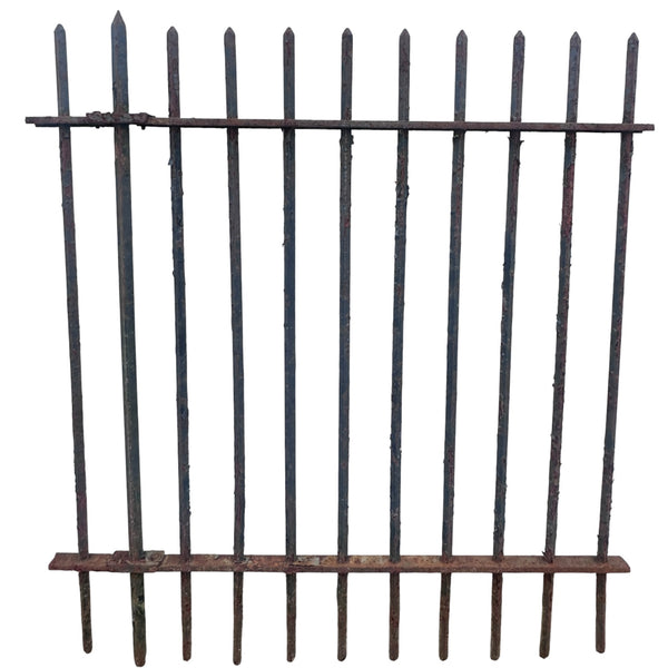 33 Ft of Antique Wrought Iron Spear-Top Fencing GA21042