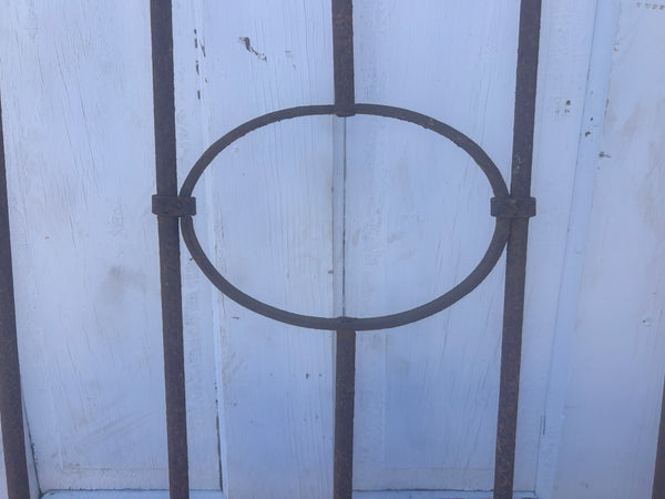 Tall Wrought Iron Gate w/ Center Oval GS010977