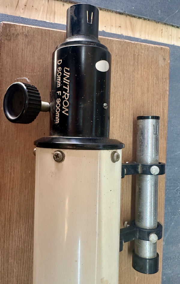 Vintage Unitron Model 114 60mm Altazimuth Refractor Telescope GA20699