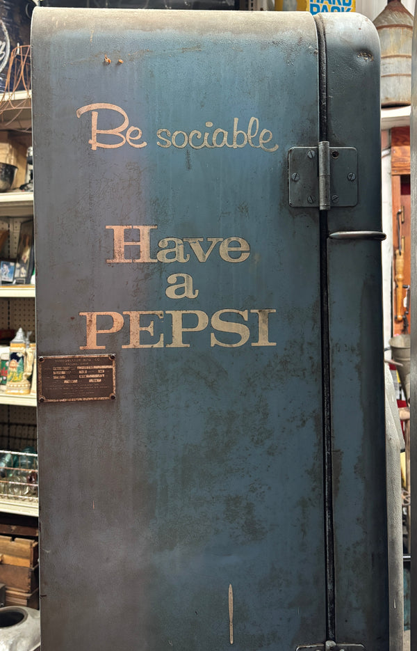 1950s Pepsi Machine GA21349