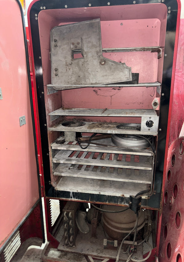 1950s Coke Machine GA21351