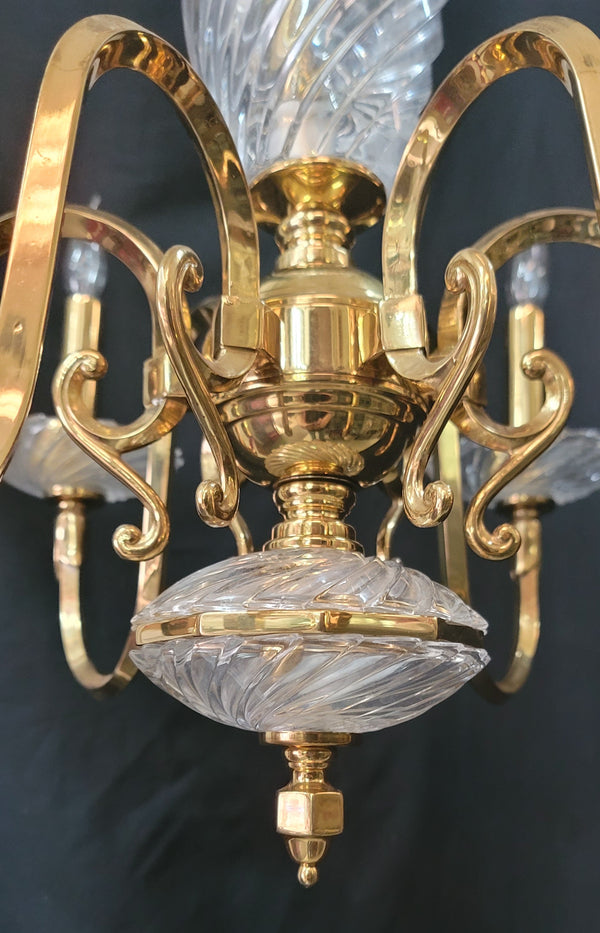 6 Light Brass Chandelier w/ Swirl Glass 21" T x 26" W GS00968