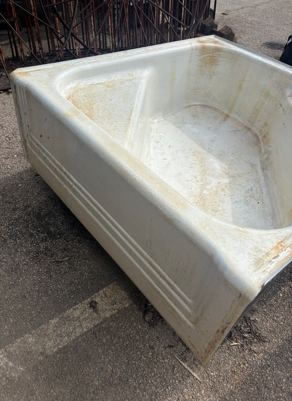 Square Tub GA21188