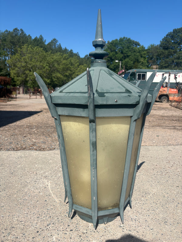 UVA Campus Single Cast Aluminum Lamp Post GS6003