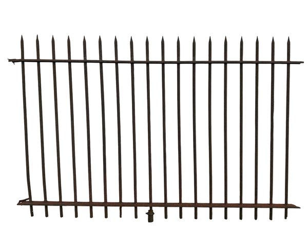 31 Ft of Antique Wrought Iron Spear Top Fencing GA20882
