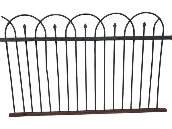 5 ft of Antique Wrought Iron Hairpin Fencing GA21134