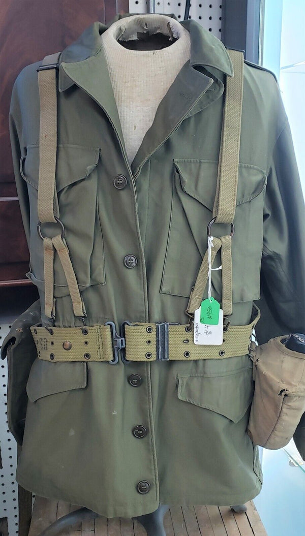 Authentic 1943 WWII Military Field Gear & Equipment Set Identified GS00901