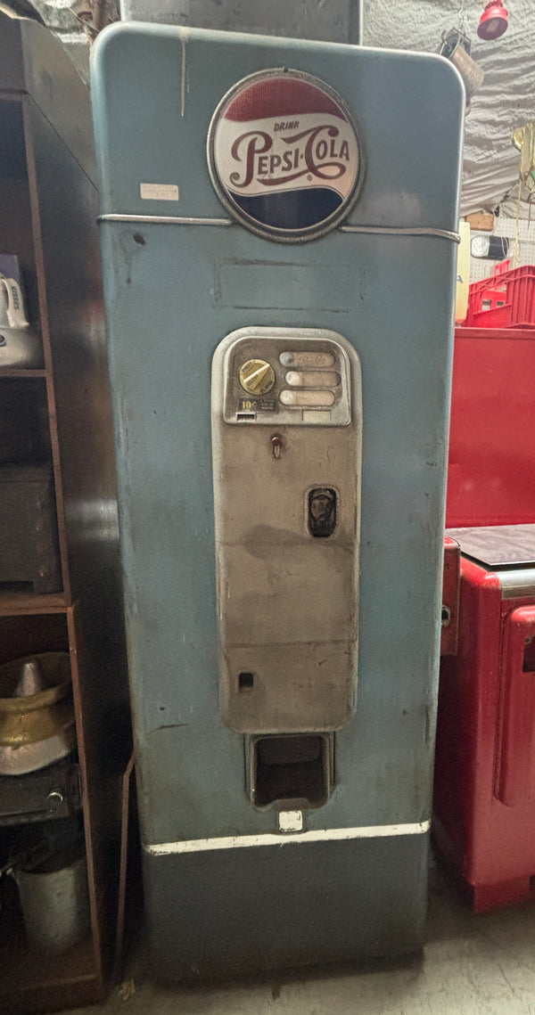 1950s Pepsi Machine GA21349