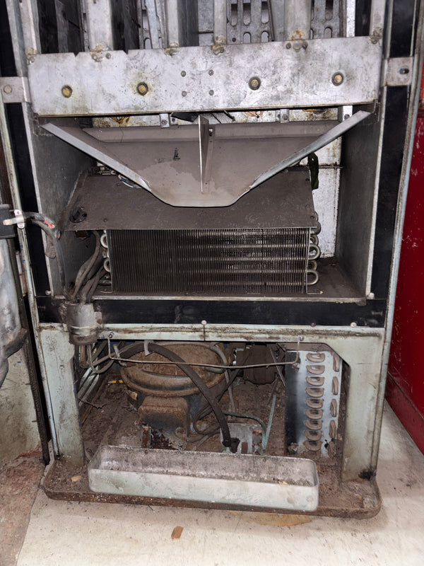 1950s Pepsi Machine GA21349