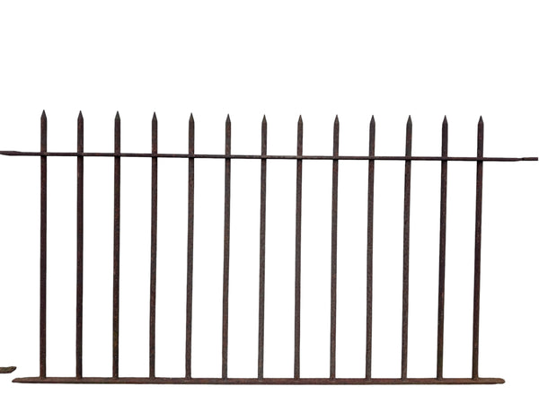 51 Ft of Antique Wrought Iron Spiked Fencing GA21060