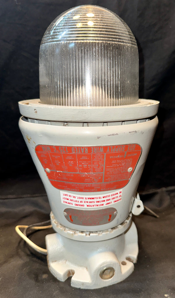Set of 4 Appleton Electric A-51 Vented Explosion Proof Light Fixtures GA21024