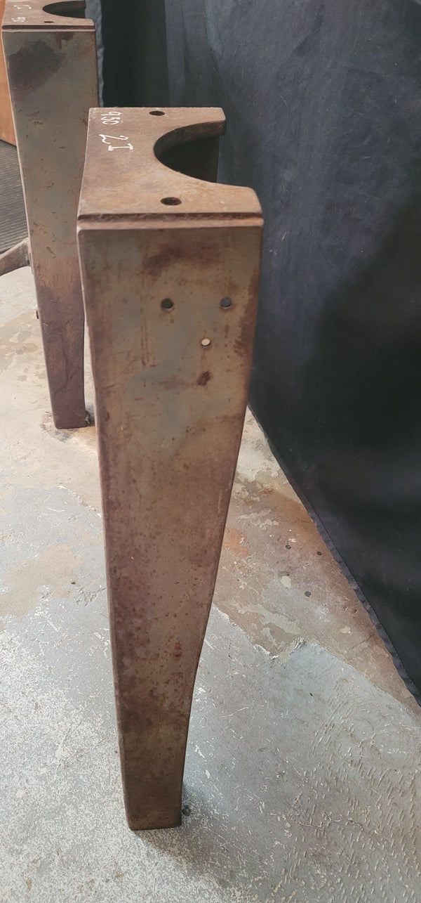 Pair of Cast Iron Factory Machine Tapered Table Base Legs 20 1/2" T GS00688