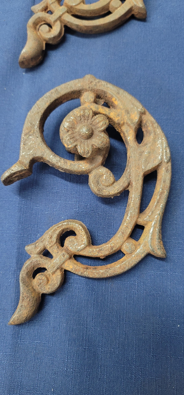 2 Pairs of Vintage Ornate Cast Iron Urn Handles 8 1/2" x 5" x 2" GA20119
