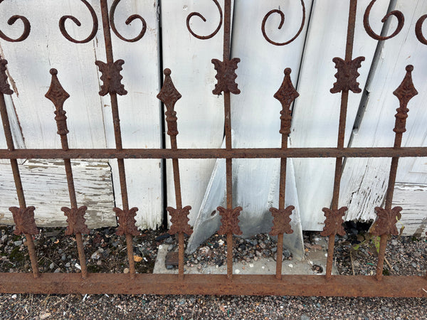 10 Feet of Iron Fence Panels GA21606