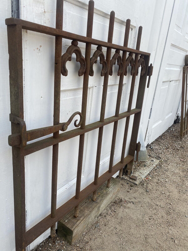 Antique Iron Gate GS00238 - 34" wide x 34 1/2" tall
