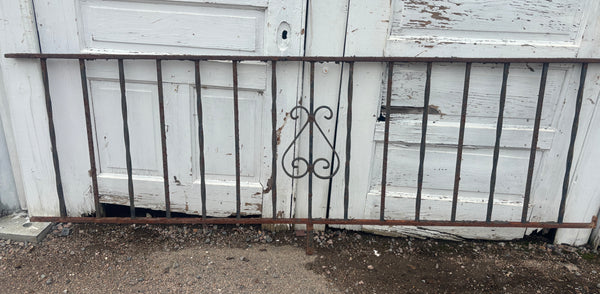 26 Feet of Iron Fence Panels GA21381
