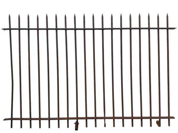 31 Ft of Antique Wrought Iron Spear Top Fencing GA20882