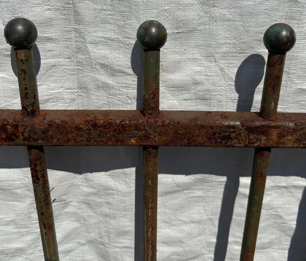 Gate Panel w/ Ball Top Finials GA20333