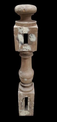 Turned Newel Post GAM0269
