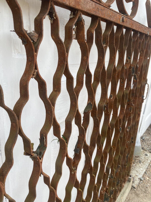 Antique Iron Gate GS00215 - 33 1/2" wide x 41 1/4" tall