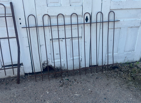 65 Feet of Wrought Iron Hairpin Fencing GA21239