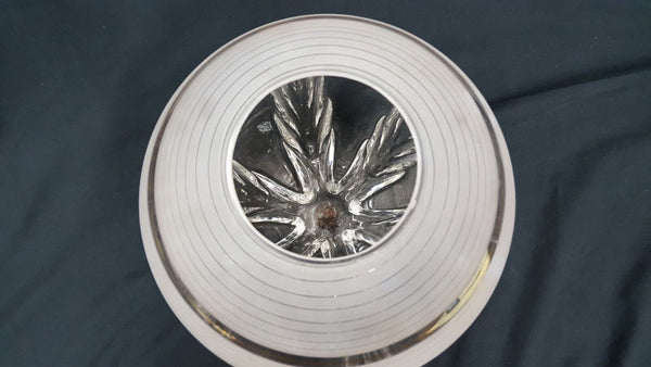 10" Round Frost to Clear Globe w/ 6 Top Wings & 3 5/8" Fitter GS00741
