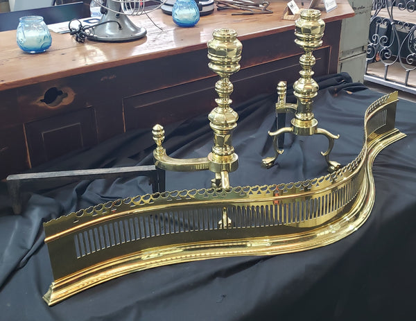 Vintage Virginia Metalcrafters Solid Brass Andirons & Fireplace Fender GS01075