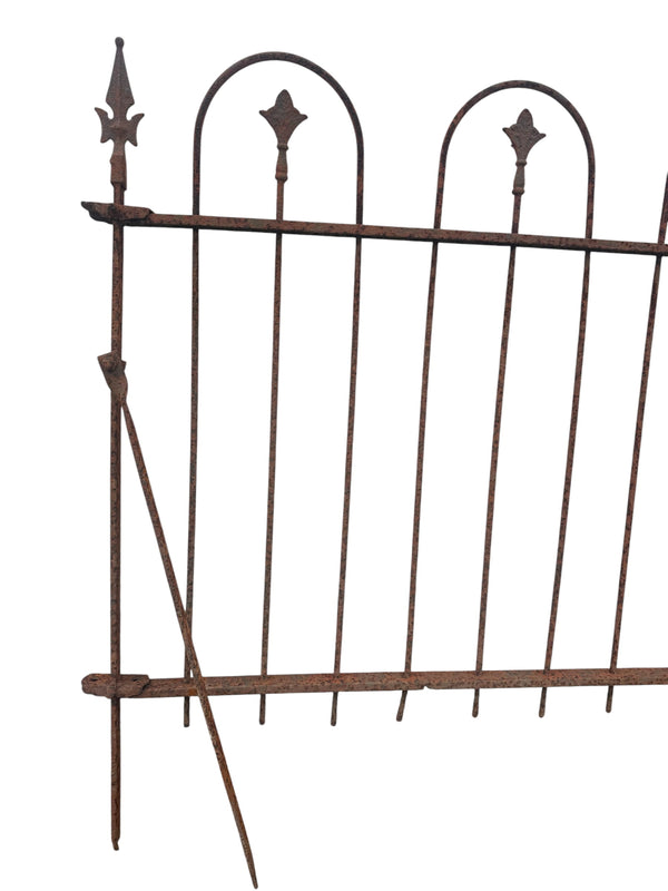 162 Ft of Antique Wrought Iron Hairpin Fencing GA20876