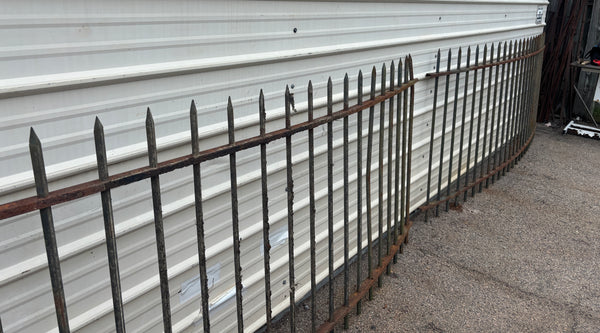 87 Feet of Wrought Iron Rounded Picket Fencing GA21411