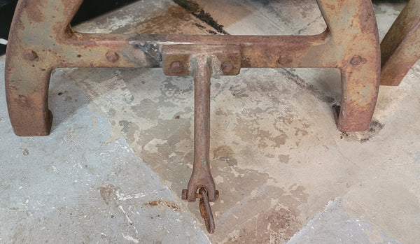 Pair of Cast Iron Factory Machine Tapered Table Base Legs 20 1/2" T GS00688