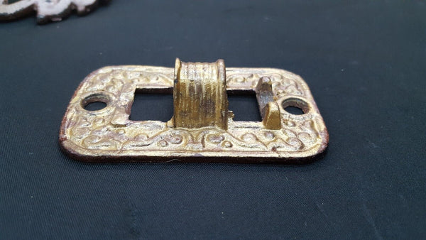 Ornate Cast Iron Victorian Fiigree Oil Lamp Sconce with Wall Bracket